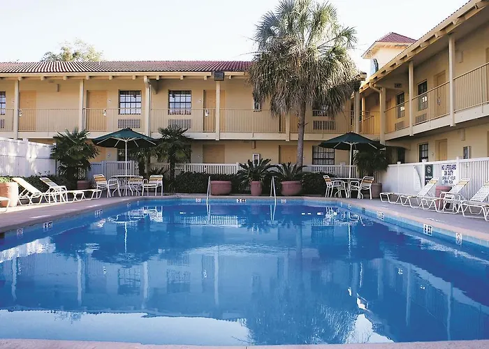 Quality & - Ashley Phosphate Hotel North Charleston